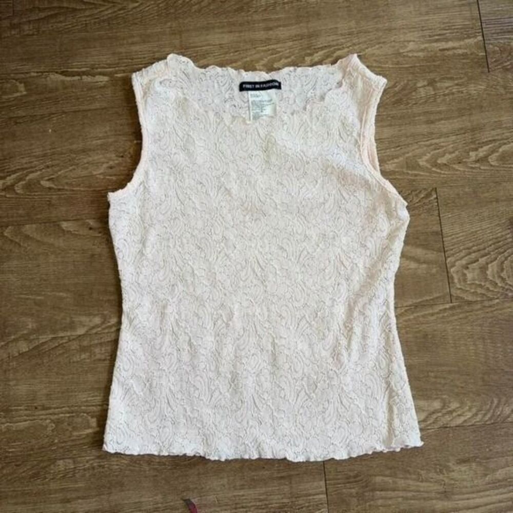 Lace top vintage tank top pink trim size M
